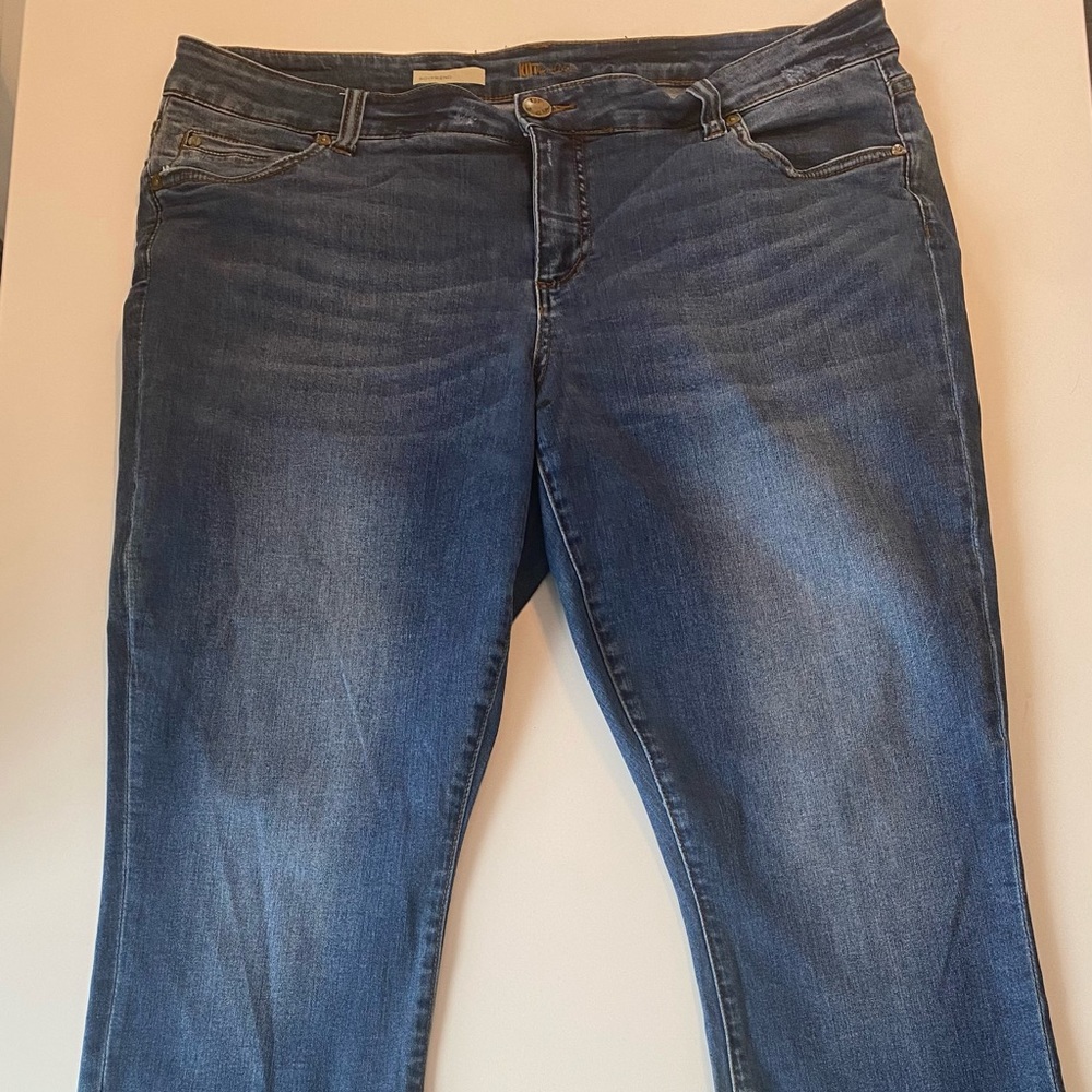 Kut from the Kloth Boyfriend jeans